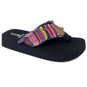 GYPSY JAZZ- Frayed Edge Serape Flip Flop.Sandals